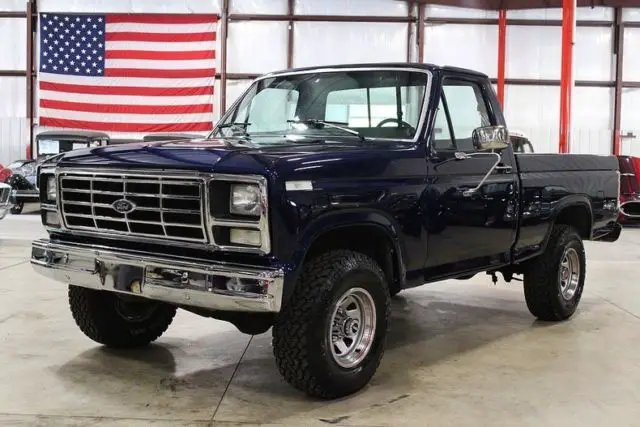 1986 Ford F-150 --