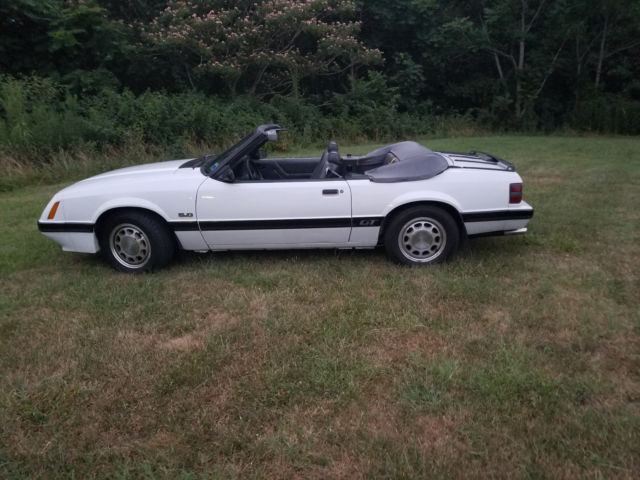 1986 Ford Mustang GT convertible