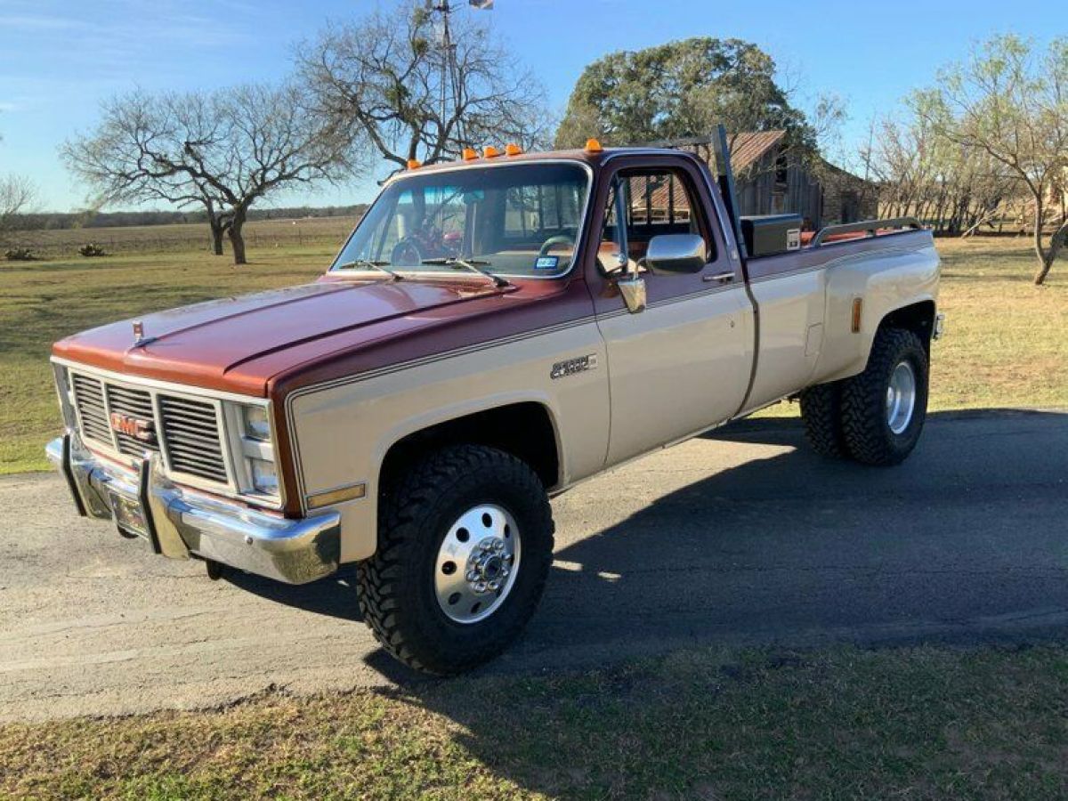 1986 GMC 3500 4x4 Dually, 4-Speed, A/C, New Leather, Gear Vendor