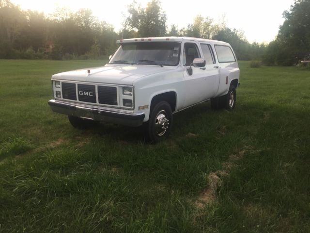 1986 GMC Suburban 1 Ton Dually