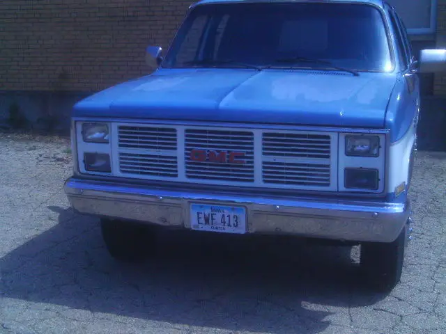 1986 GMC Suburban Sierra Classic