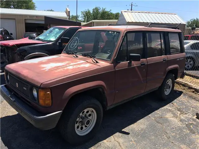 1986 Isuzu Trooper II Deluxe