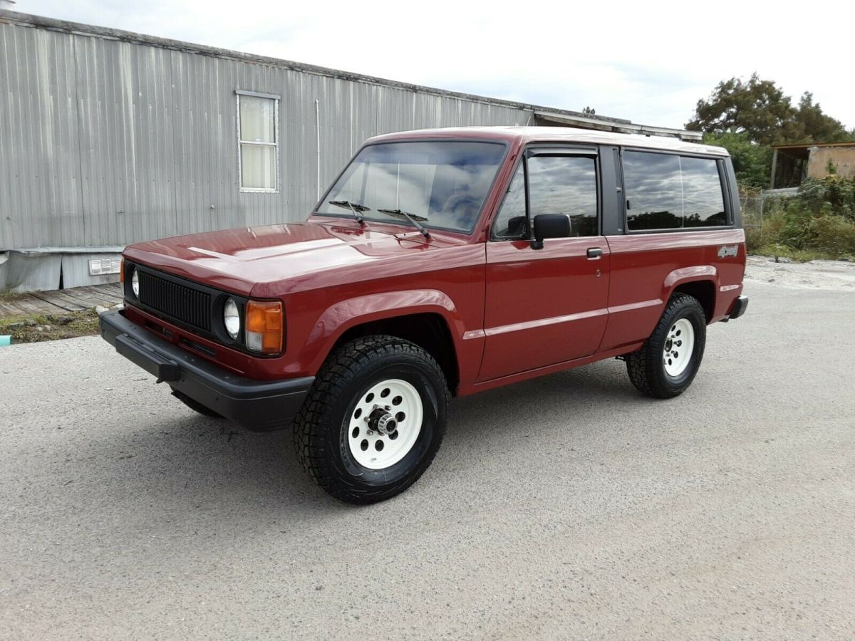 1986 Isuzu Trooper II TURBO DIESEL 4X4 MANUAL 5 SPEED 4 CYLINDERS