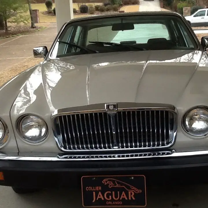 1986 Jaguar XJ6