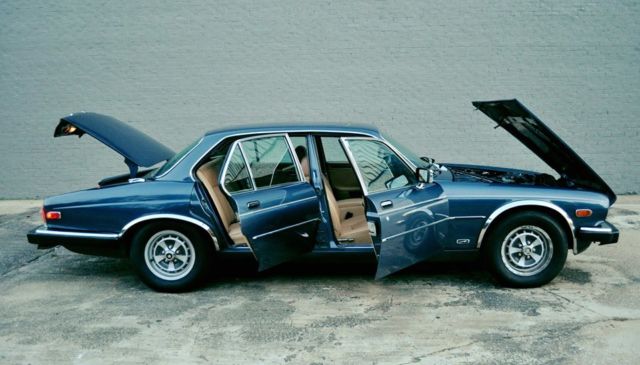 1986 Jaguar XJ6 Base