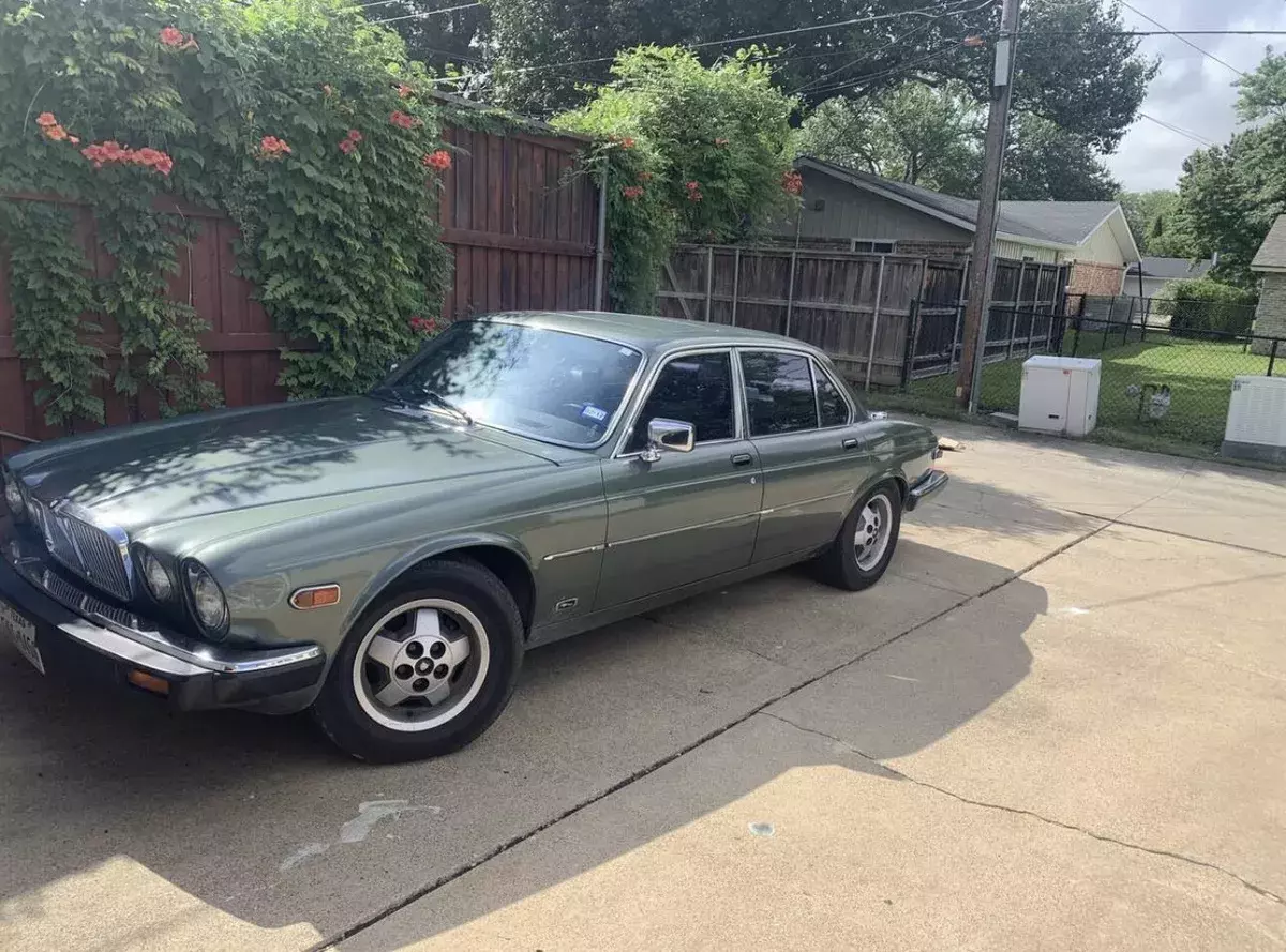 1986 Jaguar XJ6 VANDEN PLAS