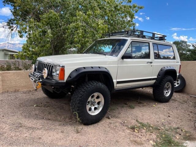 1986 Jeep Cherokee LAREDO