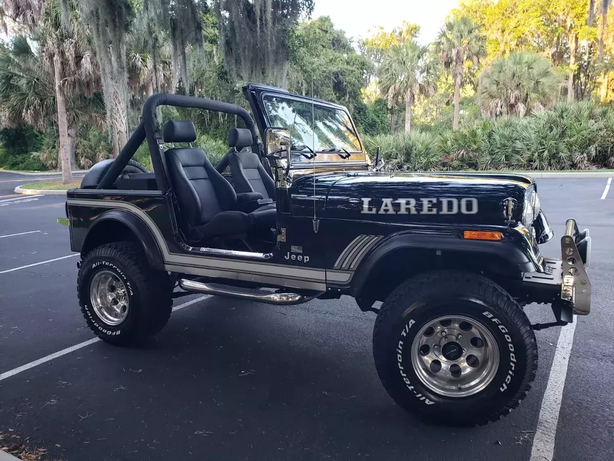 1986 Jeep CJ Laredo