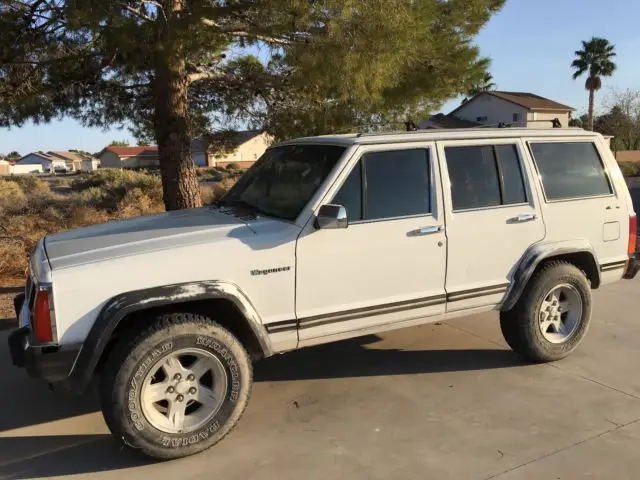 1986 Jeep Wagoneer