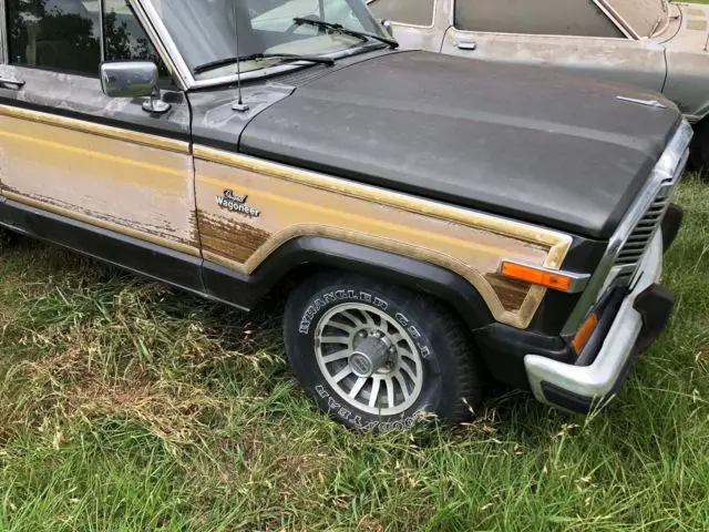 1986 Jeep Wagoneer