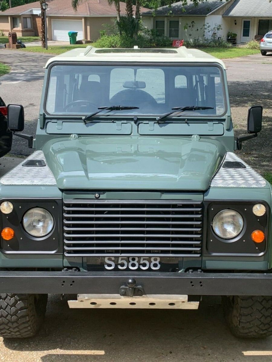 1986 Land Rover Defender 110