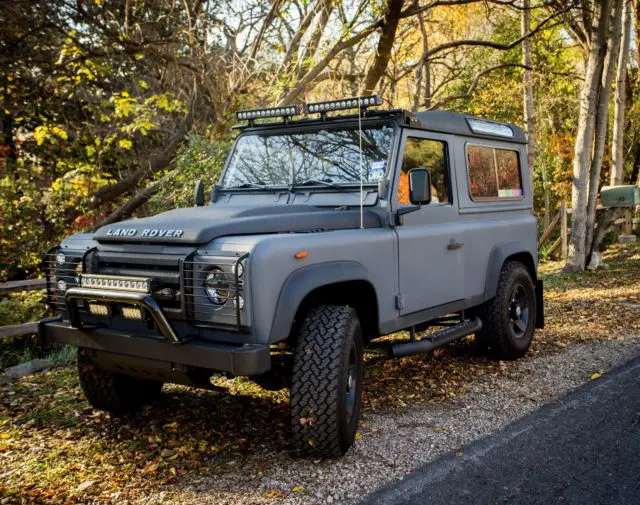 1986 Land Rover Defender