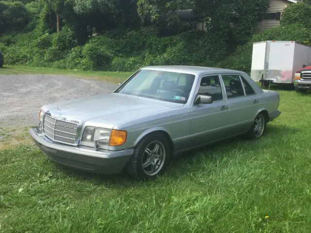 1986 Mercedes-Benz 400-Series 420 SEL