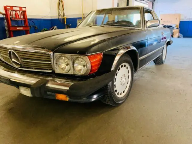 1986 Mercedes-Benz SL-Class 560SL