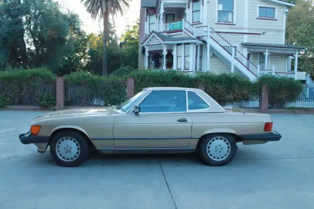 1986 Mercedes-Benz SL-Class 560SL