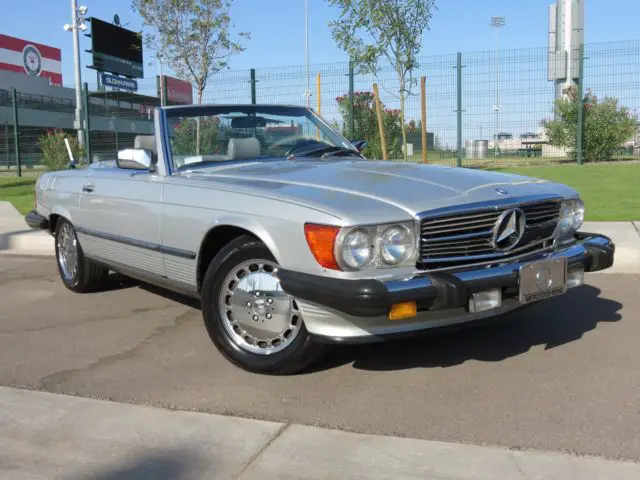 1986 Mercedes-Benz SL-Class 560SL