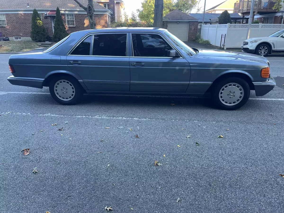 1986 Mercedes-Benz 300-Series SDL