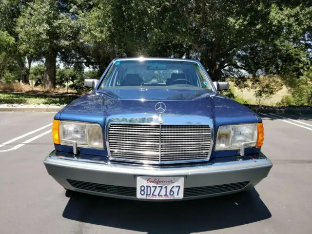 1986 Mercedes-Benz 400-Series