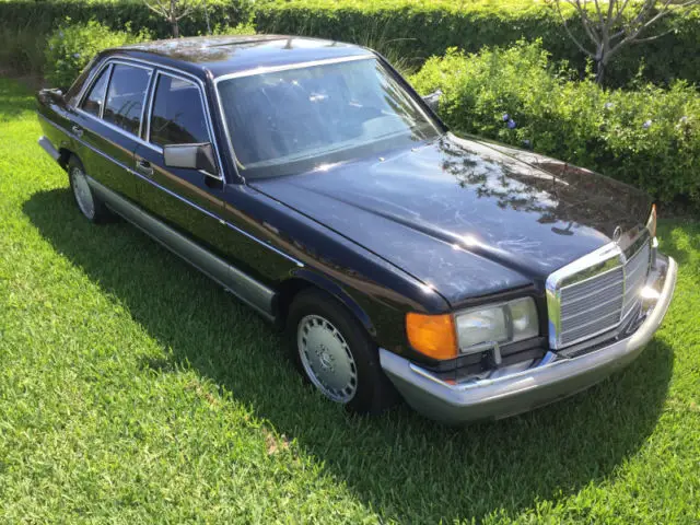 1986 Mercedes-Benz 400-Series