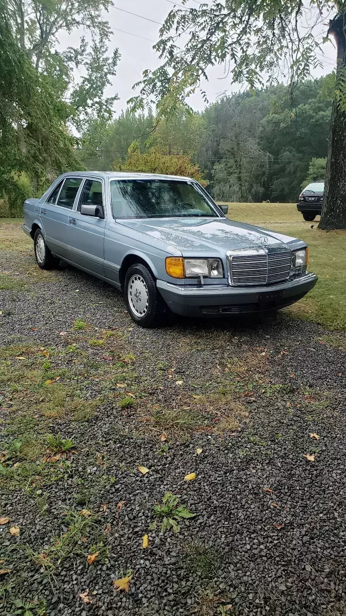 1986 Mercedes-Benz 400-Series SEL