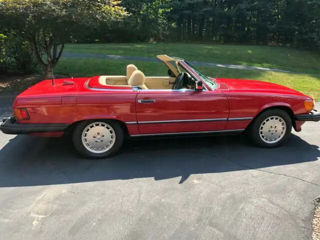 1986 Mercedes-Benz SL-Class 560-SL COUPE CONVERTIBLE