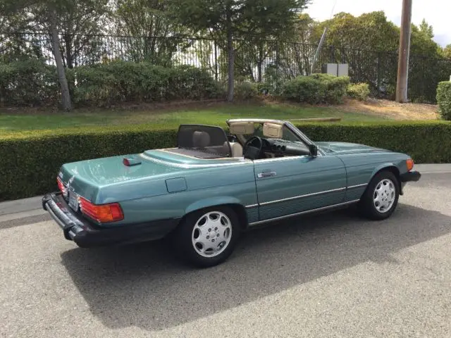 1986 Mercedes-Benz SL-Class 560 SL