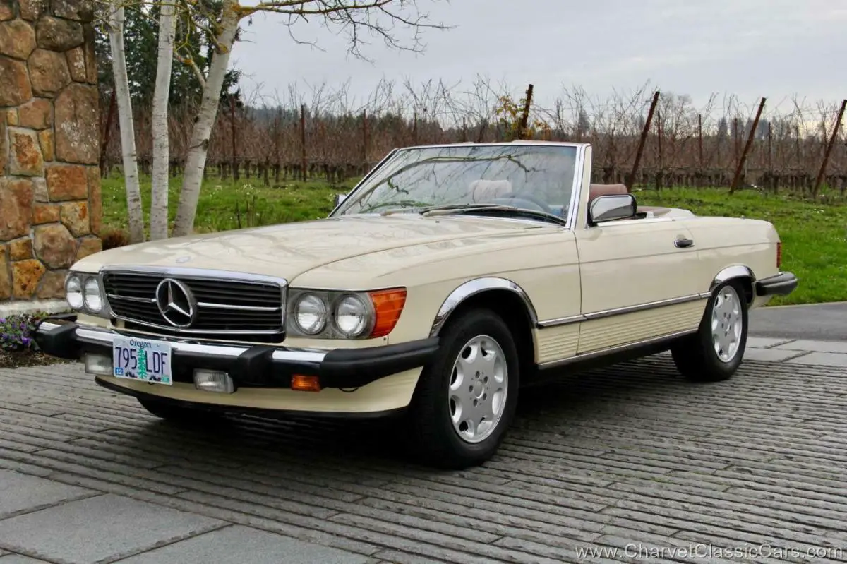 1986 Mercedes-Benz SL-Class 560SL. ONE OWNER. GORGEOUS. See VIDEO