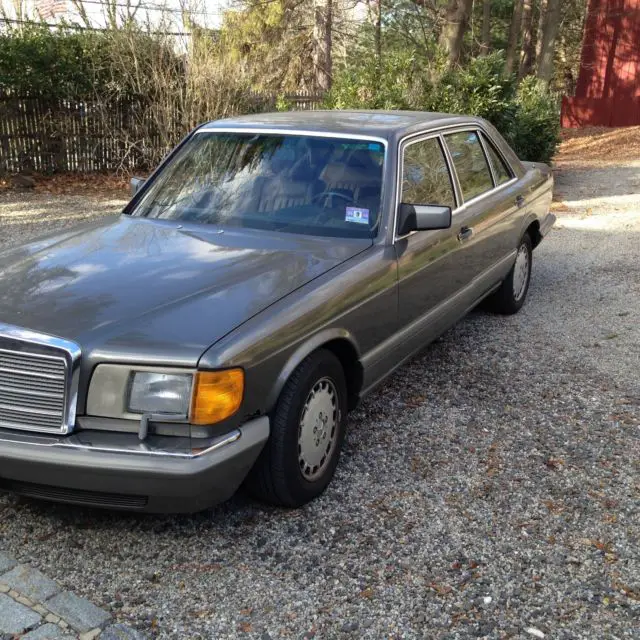 1986 Mercedes-Benz 400-Series sel