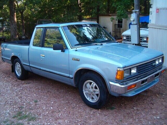 1986 Nissan 720 King Cab ST Truck