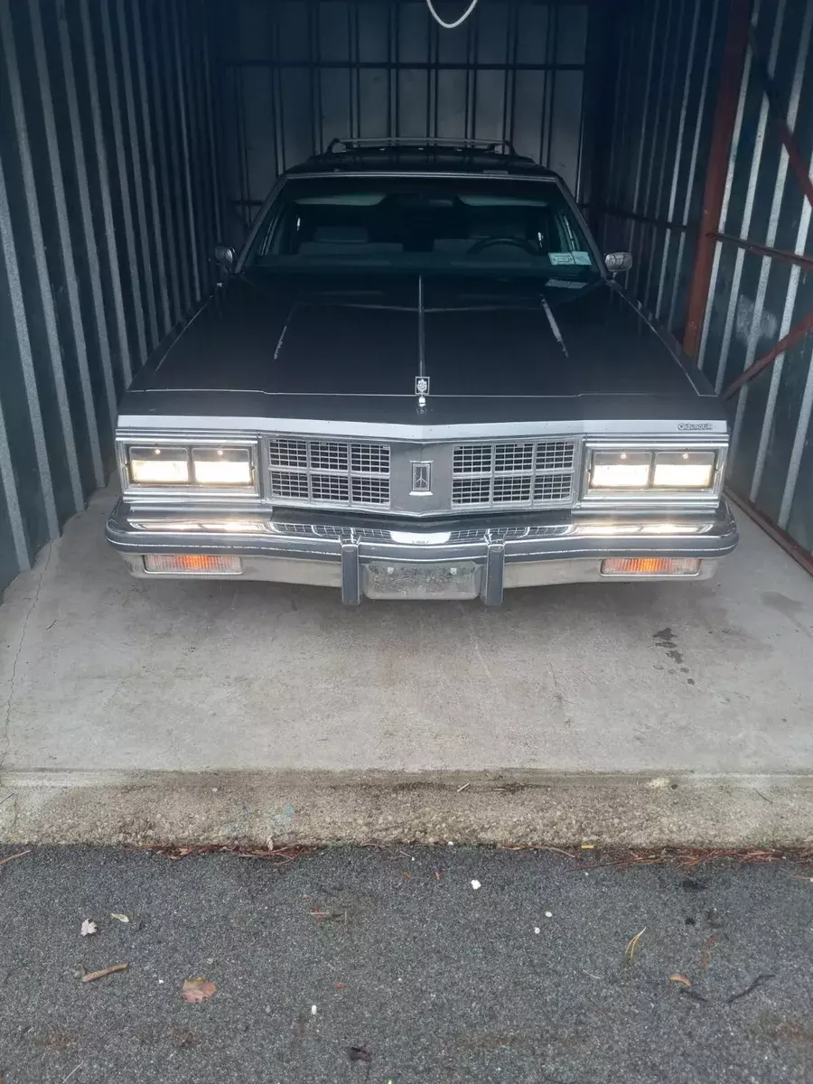 1986 Oldsmobile Custom Cruiser