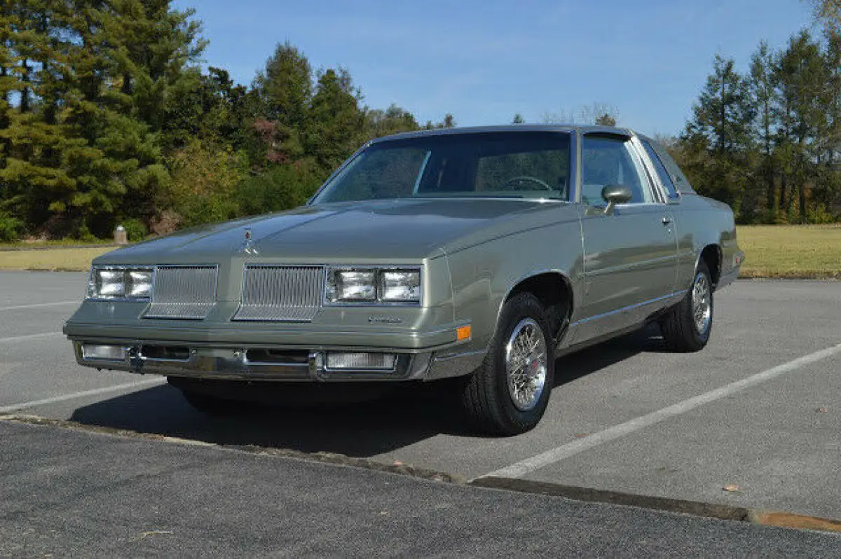 1986 Oldsmobile Cutlass Supreme Brougham