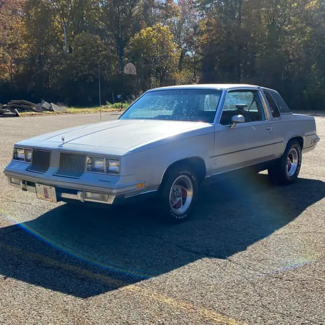 1986 Oldsmobile Cutlass BROUGHAM