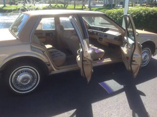 1986 Oldsmobile Eighty-Eight Royal broughm