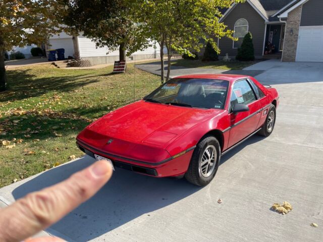 1986 Pontiac Fiero SPORT