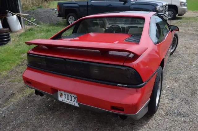 1986 Pontiac Fiero GT Coupe 2-Door