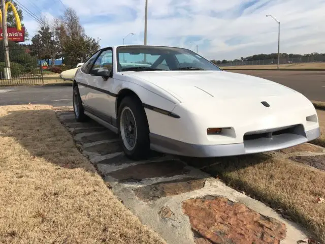 1986 Pontiac Fiero