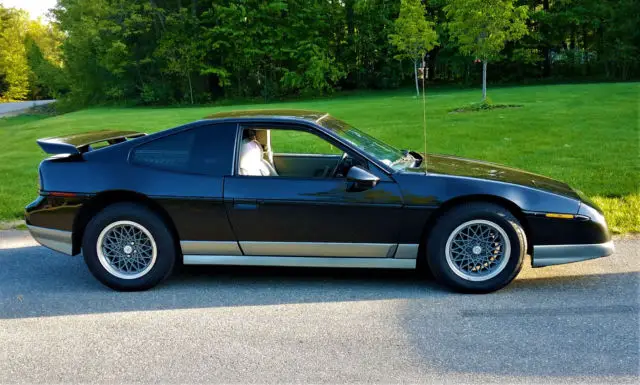 1986 Pontiac Fiero GT