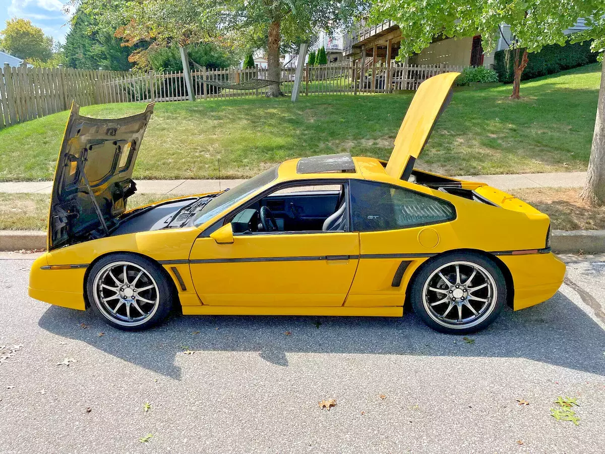 1986 Pontiac Fiero GT