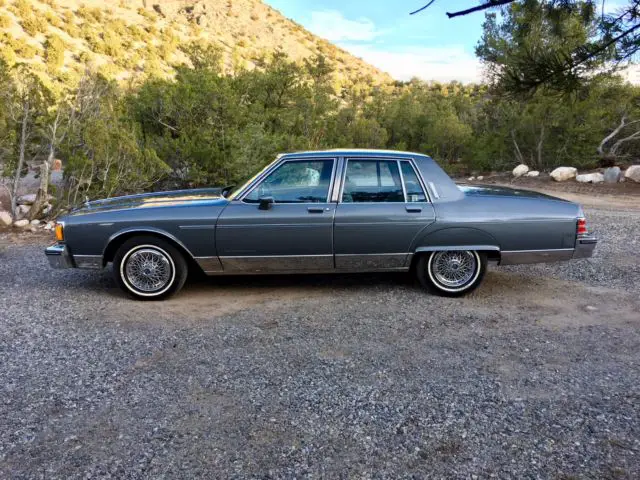 1986 Pontiac Bonneville Brougham