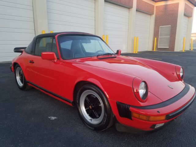 1986 Porsche 911 2 door