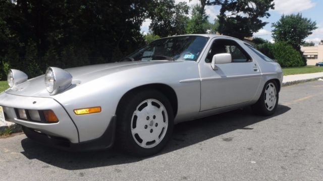 1986 Porsche 928