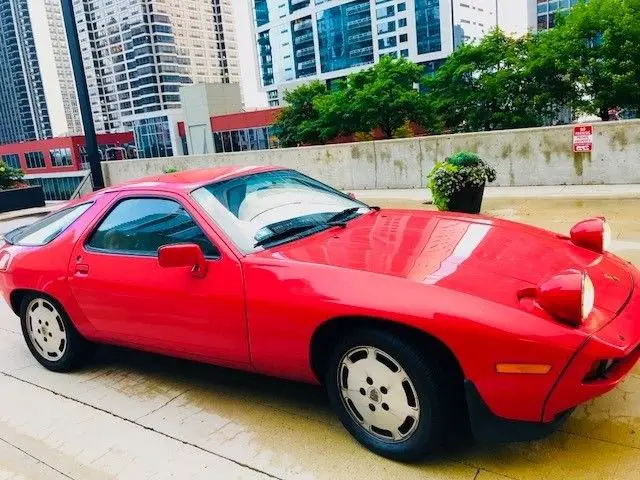 1986 Porsche 928 - ONE OWNER CLASSIC - 68500 MILES - 5.0/3SPD AUTO