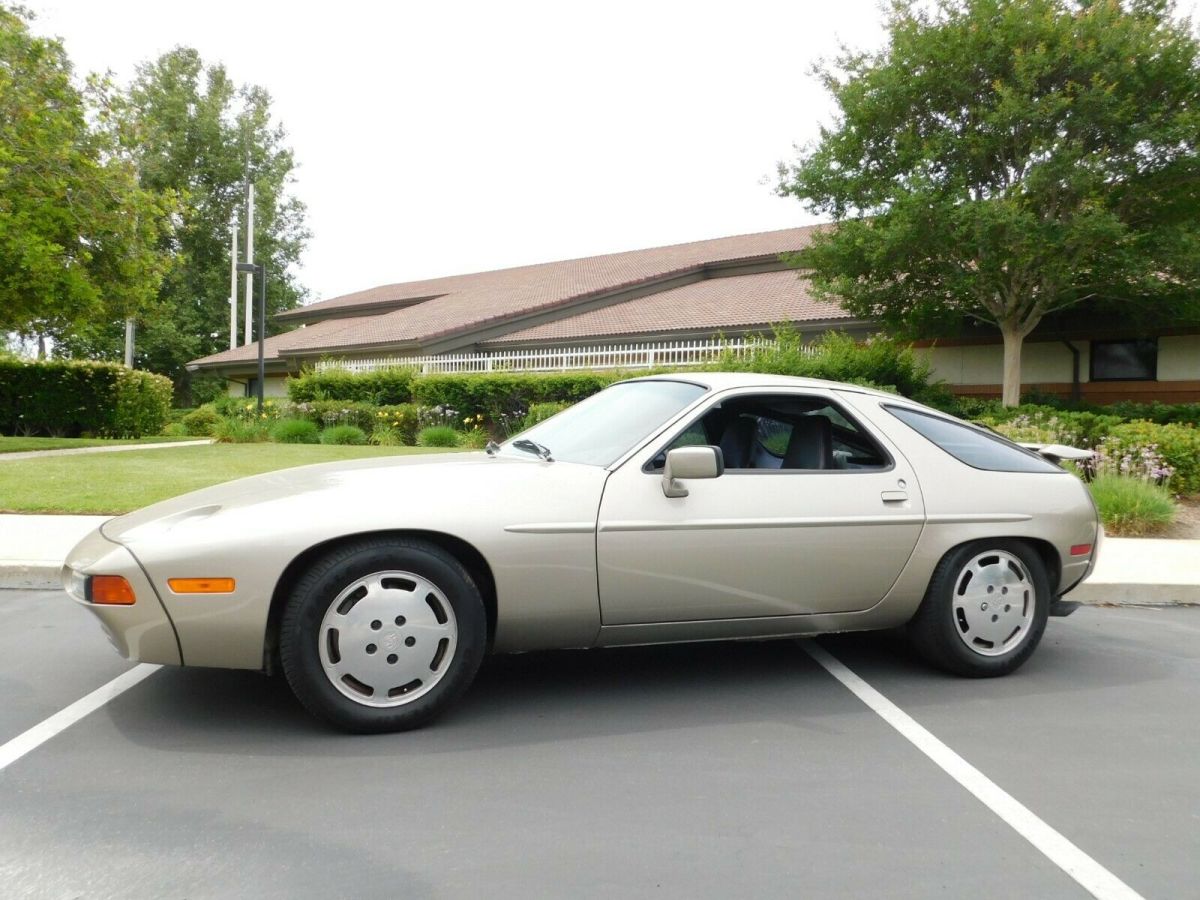 1986 Porsche 928