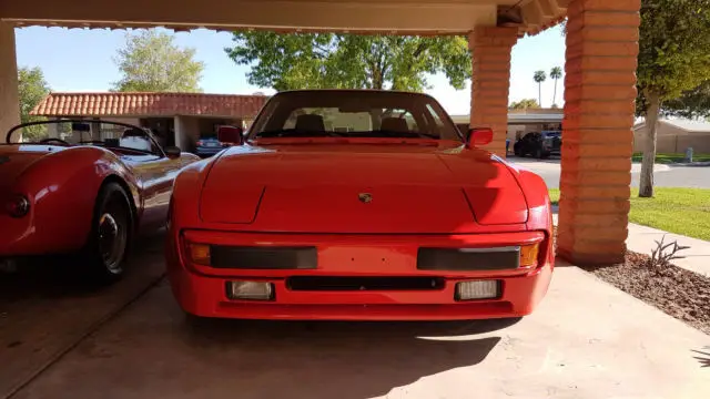 1986 Porsche 944 2 dr coupe