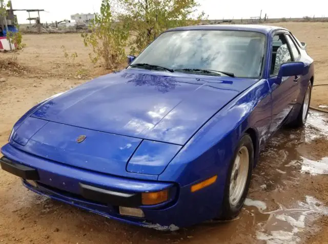 1986 Porsche 944 Base