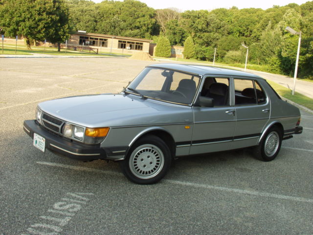 1986 Saab 900