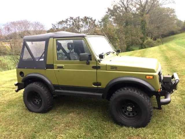 1986 Suzuki Samurai Rhino Coat Soft Top