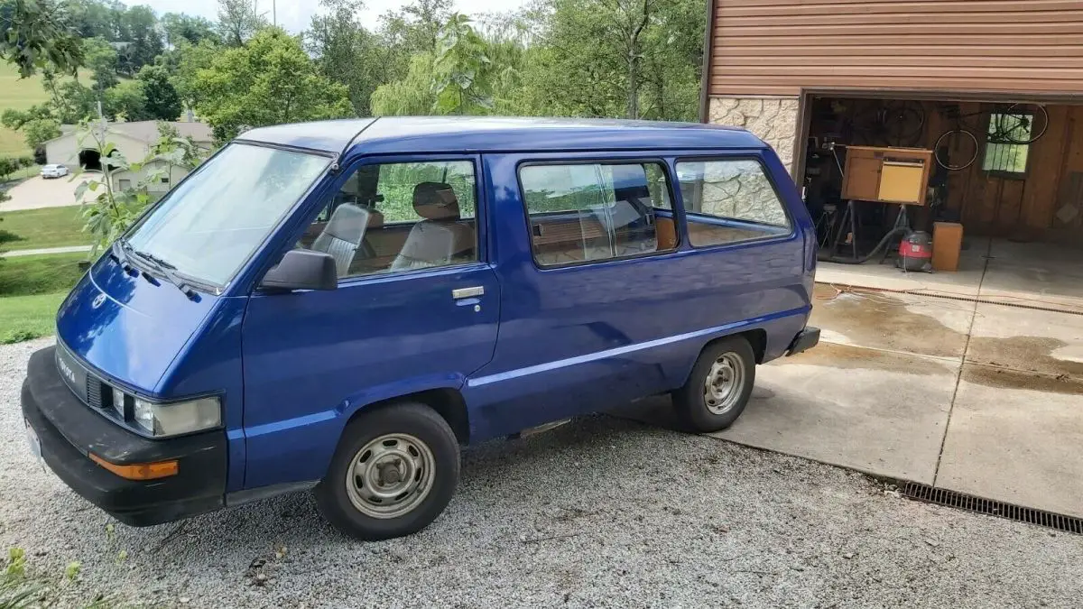 1986 Toyota Van CARGO