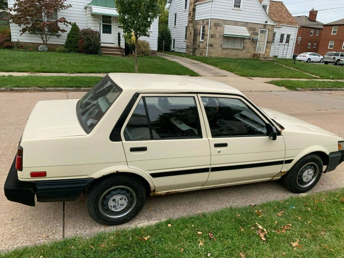 1986 Toyota Corolla DLX