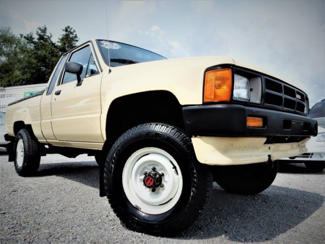 1986 Toyota 86 Extended Cab